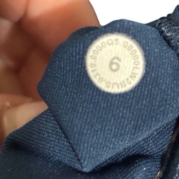 Lululemon Ebb to Street Bra Light Support A/B Cup - Picture 6 of 6